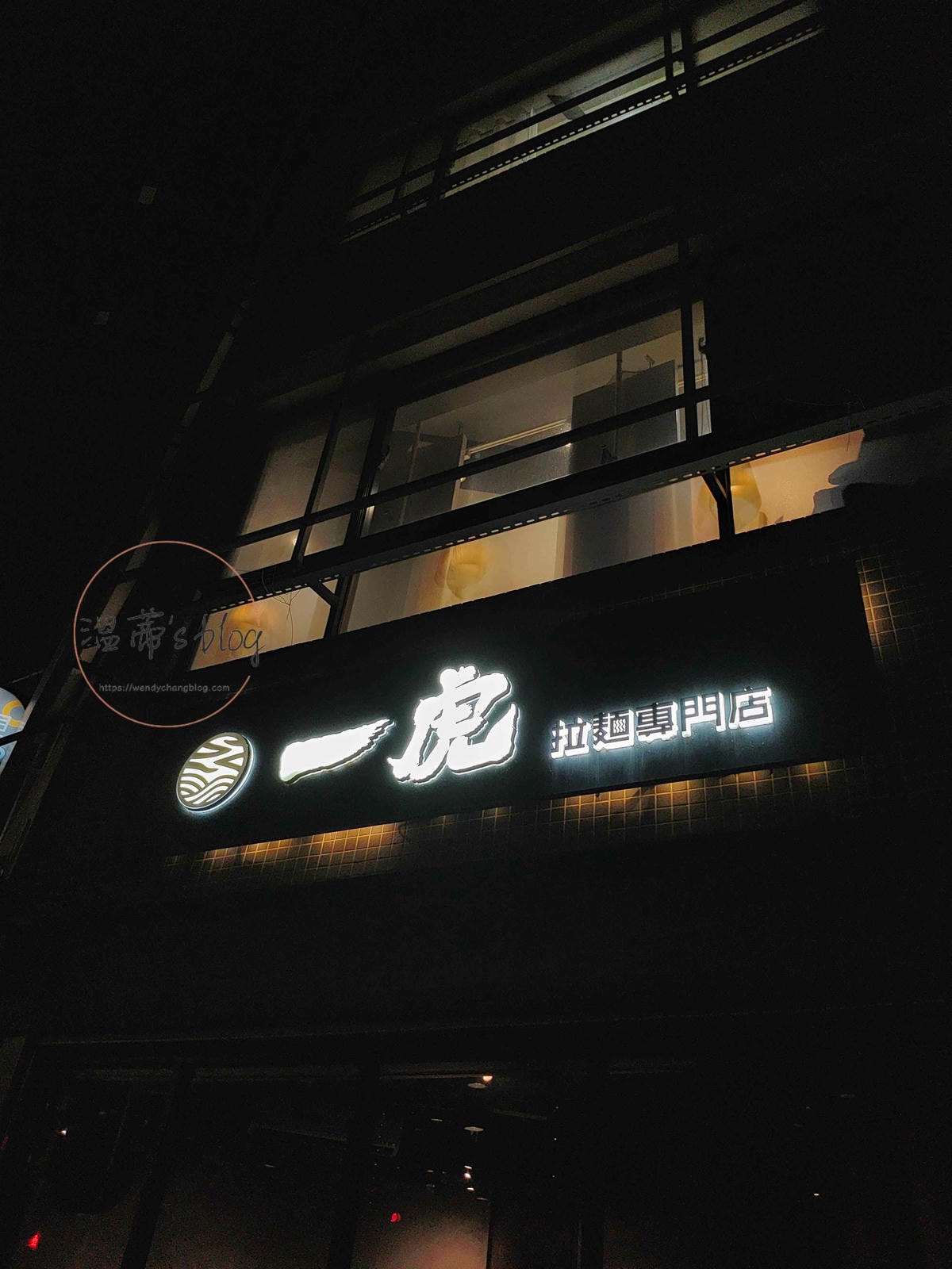 20251001-uy6x0