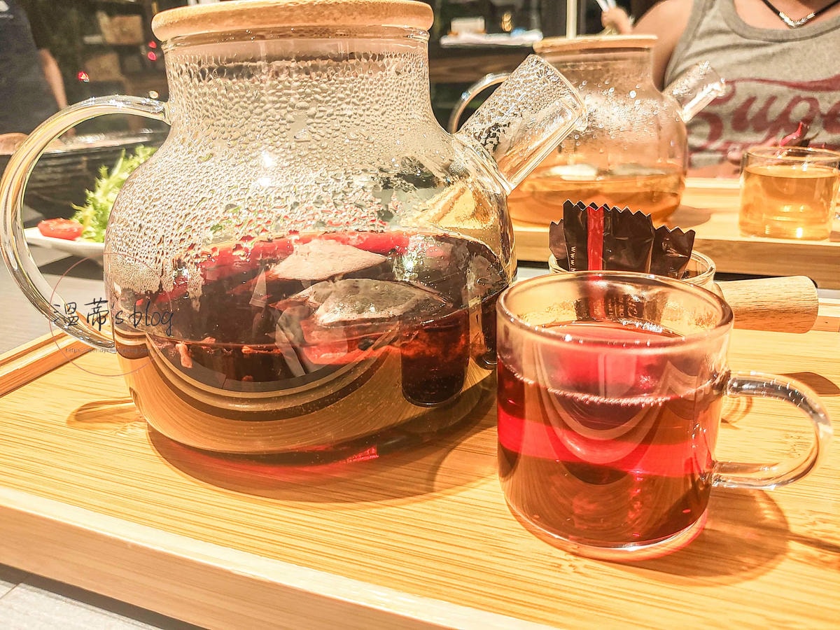 20251001-ycb2j 20251001-ycb2j