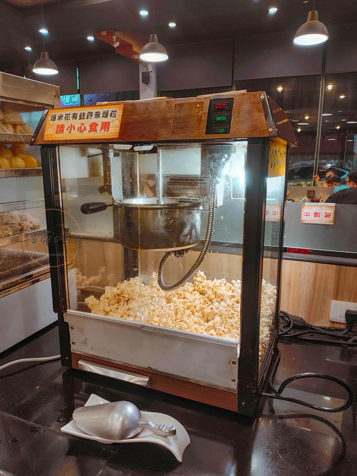 20251001-hkn7x 20251001-hkn7x