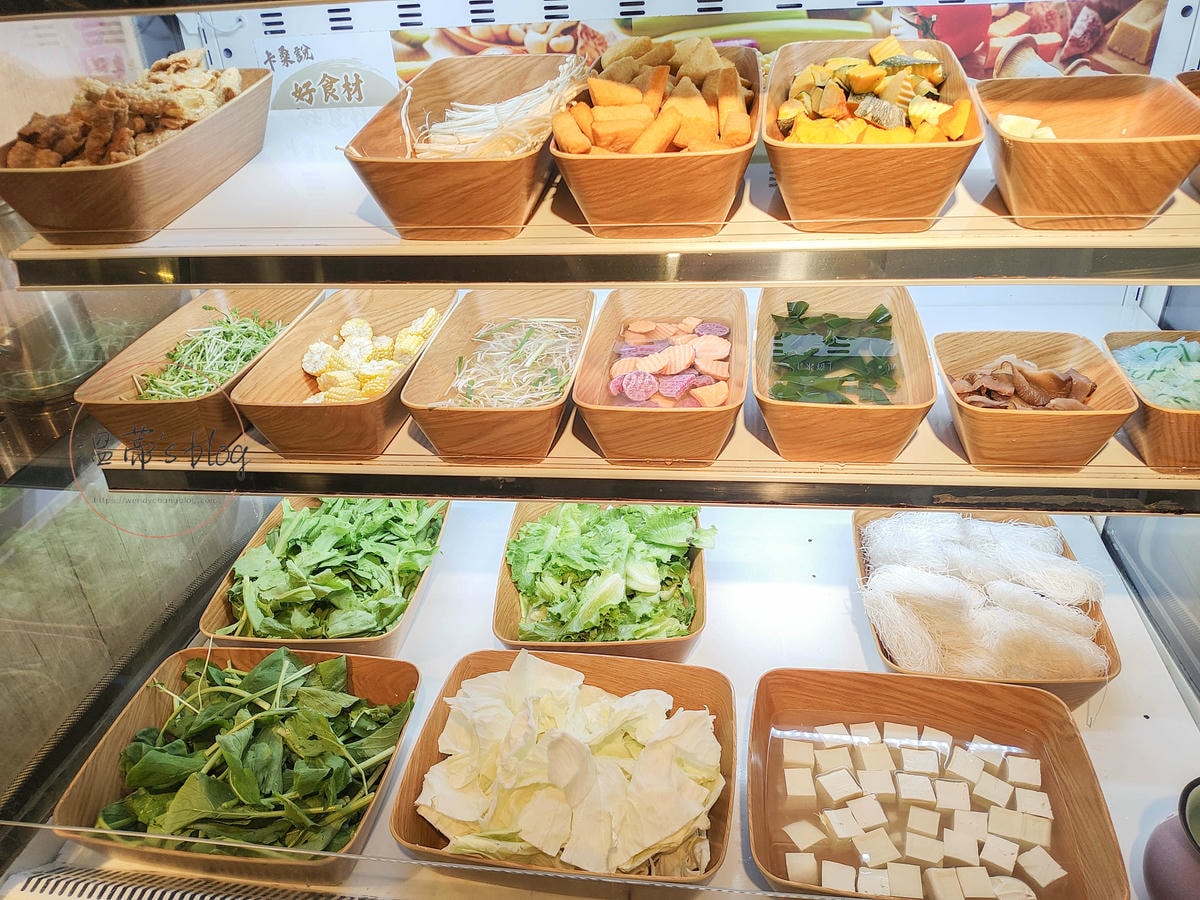 20251001-cklq7 20251001-cklq7