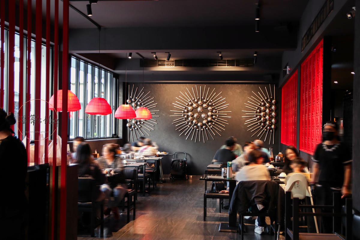桃園平鎮餐廳「七彩雲南 金陵店」好吃的雲南合菜,適合多人聚會-附菜單 - 第3張圖 七彩雲南用餐環境
