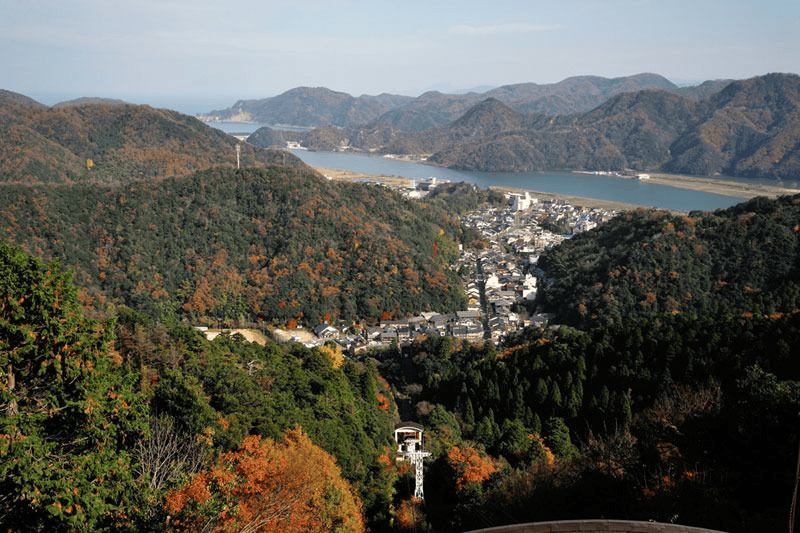 日本|兵庫豐岡|城崎溫泉一日遊,關西最美溫泉街,必泡七大外湯 - 第18張圖 城崎溫泉纜車 + 溫泉寺