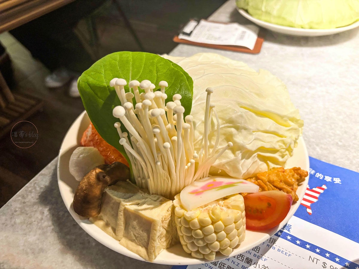 20251001-qk1m8 20251001-qk1m8