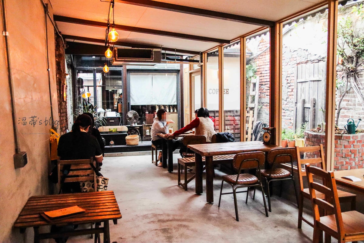 20251001-cy6h8 20251001-cy6h8