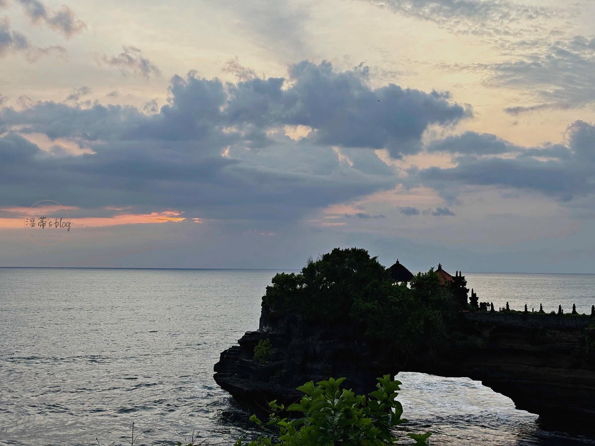 20251001-a6ho0 20251001-a6ho0