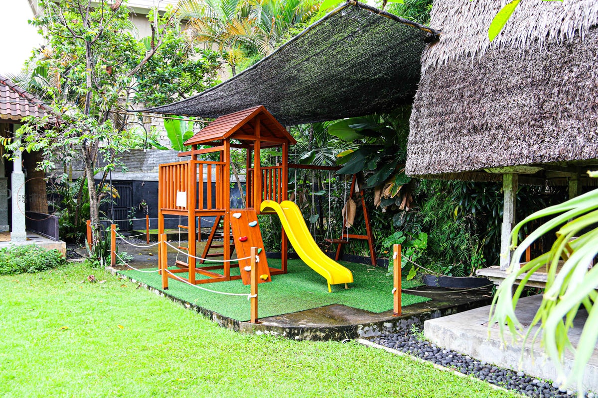 Warung Ulam Ulam溜滑梯