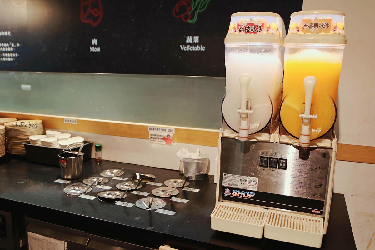 20251001-gpjhy 荖子鍋Plus家樂福內壢店 飲料、醬料自助吧