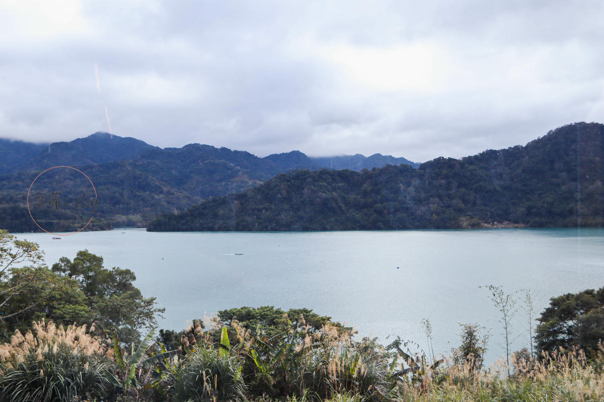 石門水庫景觀餐廳-「環湖咖啡2號店」全新菜單登場,在湖光山色中遠離塵囂-附菜單 - 第14張圖 2號店望出去的美景