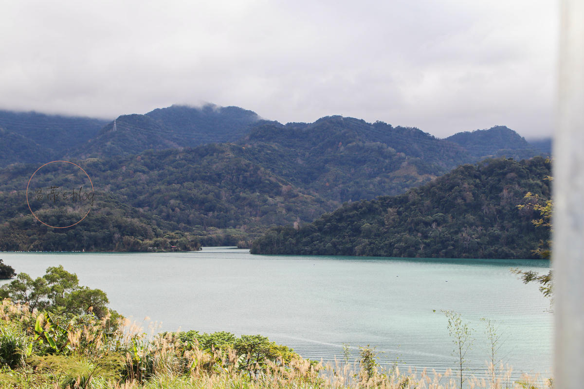 石門水庫景觀餐廳-「環湖咖啡2號店」全新菜單登場,在湖光山色中遠離塵囂-附菜單 - 第13張圖 2號店望出去的美景