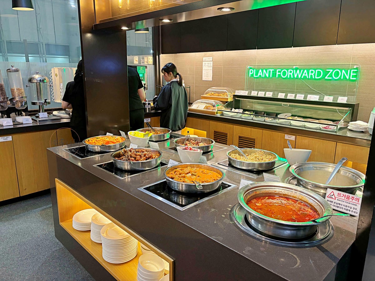 Sky hub Lounge 自助吧 