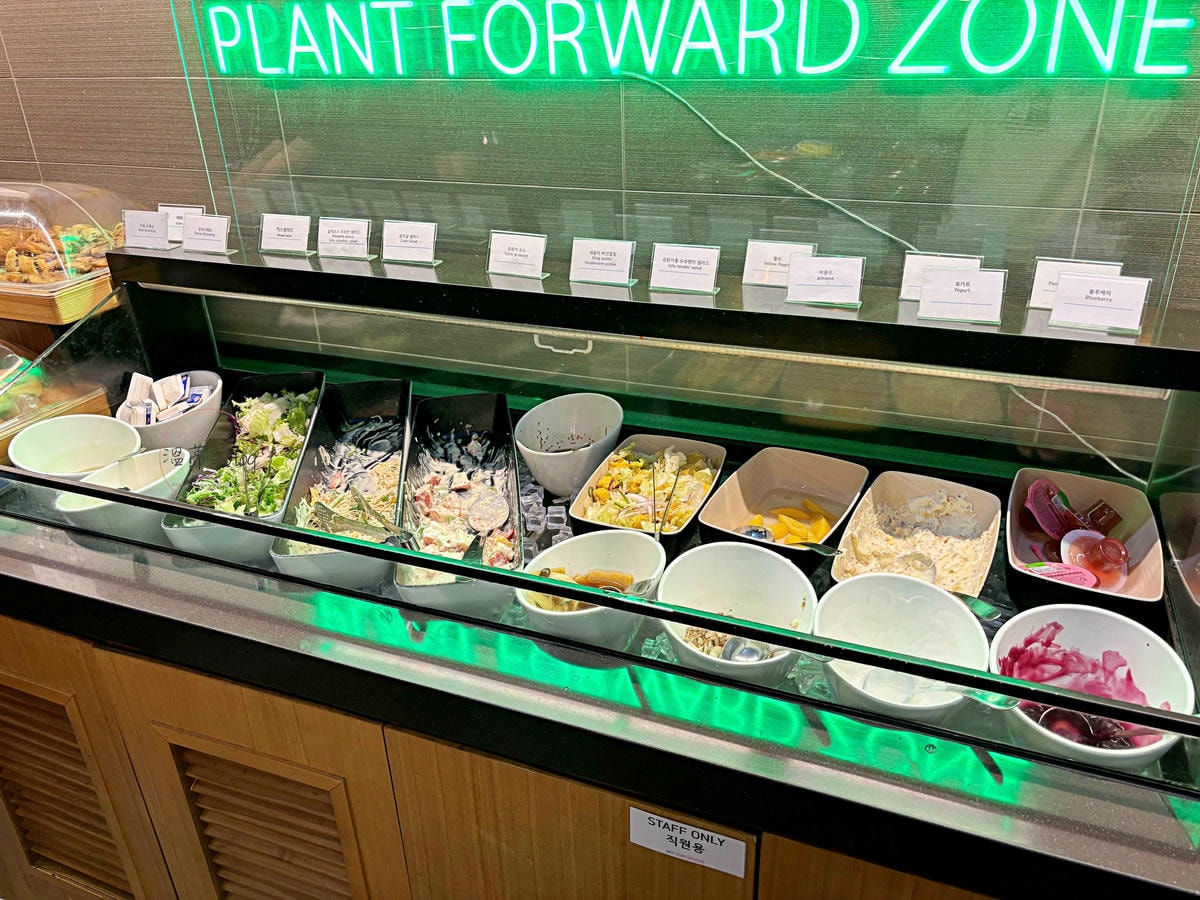 Sky hub Lounge 自助吧 