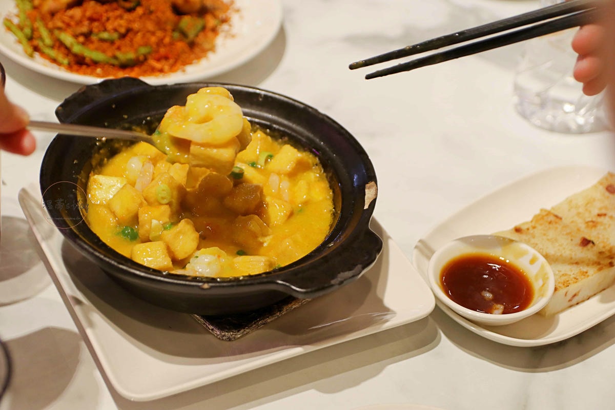 黃金鮮蝦豆腐煲320元