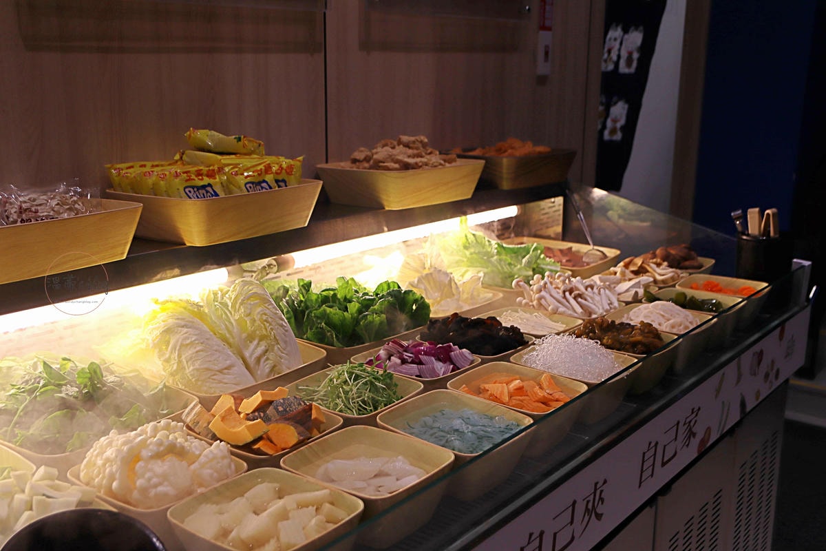 20251001-toz79 寒聚精緻鍋物 自助吧蔬菜區