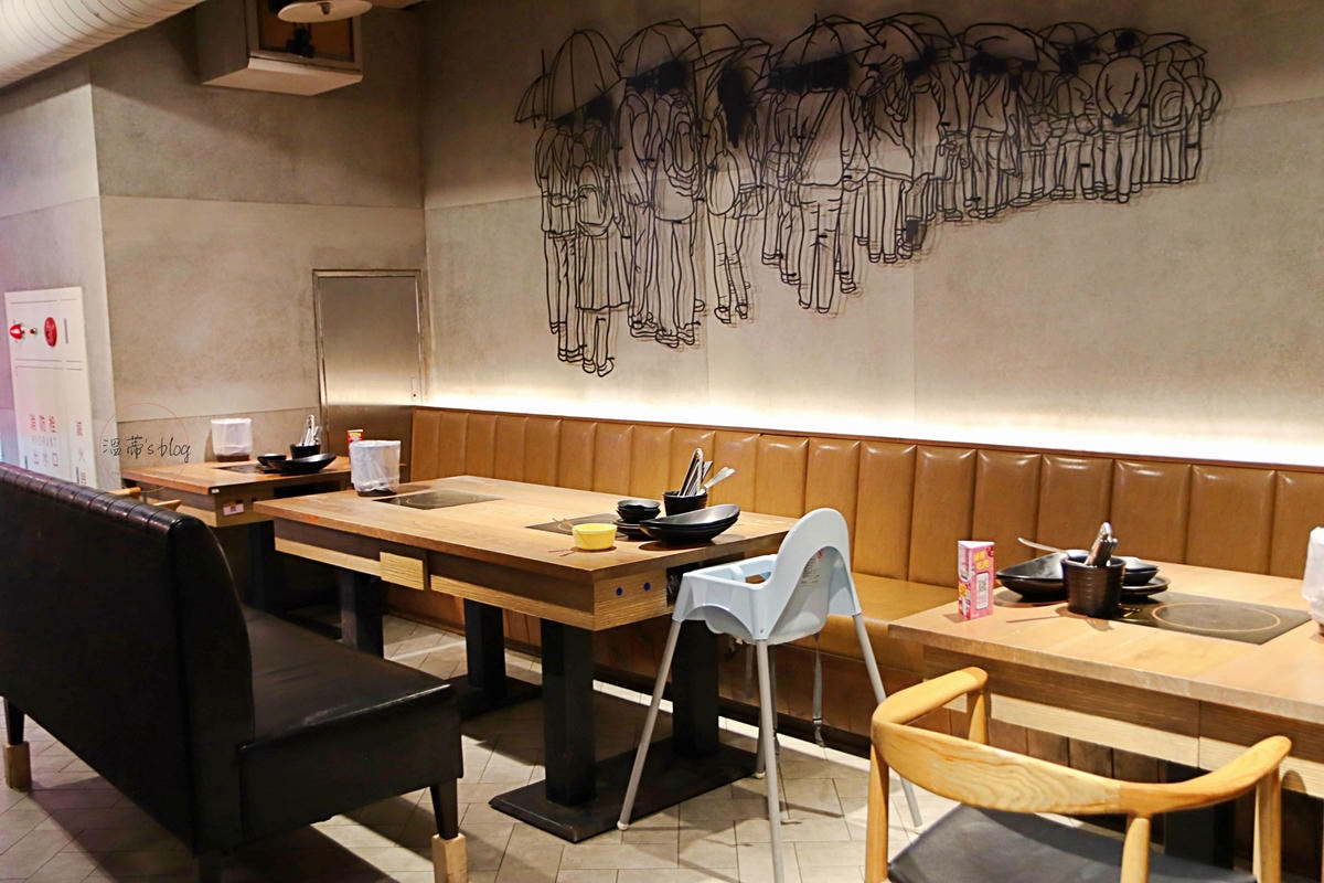 肉多多火鍋 林口昕境店 店內環境