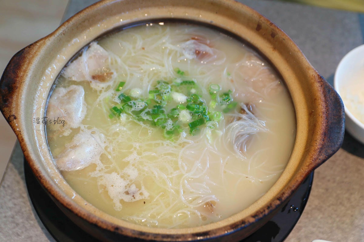 芋香鴨架湯米粉