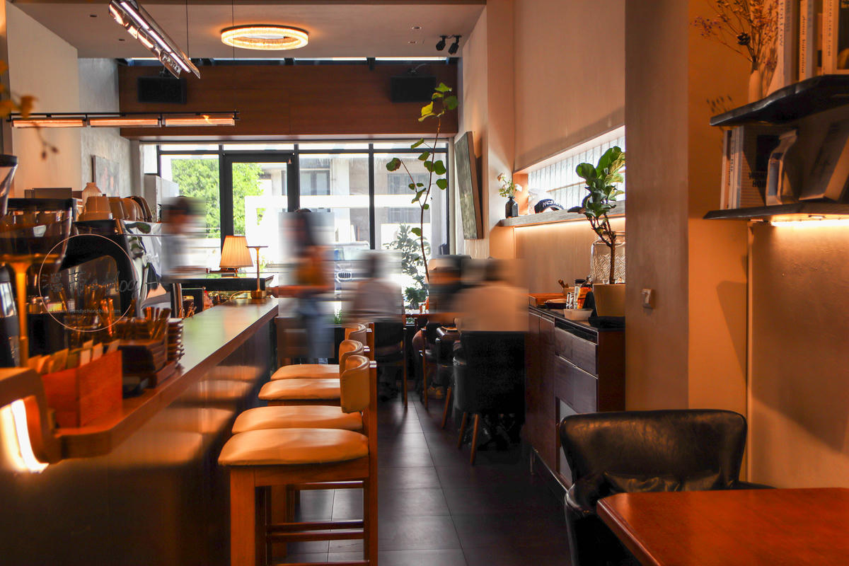 桃園蘆竹咖啡廳「Henion Coffee.赫尼恩」乾淨明亮又好拍的早午餐店-附菜單 - 第4張圖 店內環境