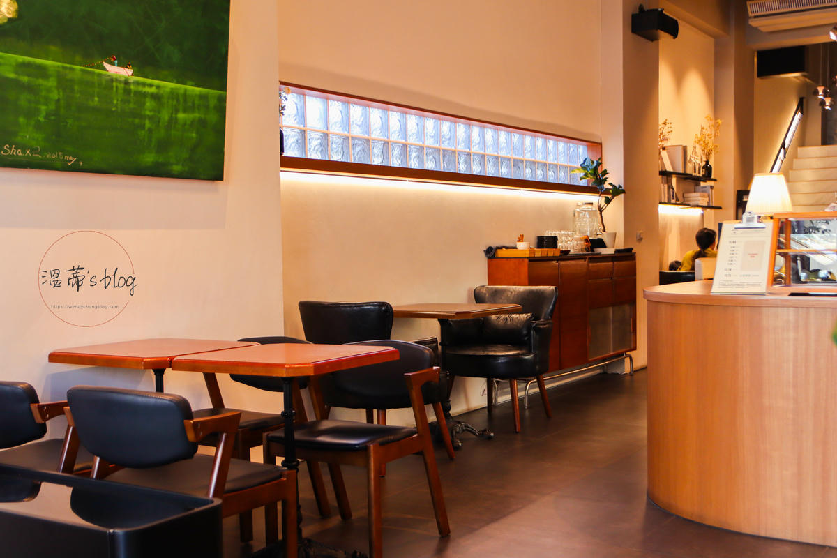 桃園蘆竹咖啡廳「Henion Coffee.赫尼恩」乾淨明亮又好拍的早午餐店-附菜單 - 第7張圖 店內環境