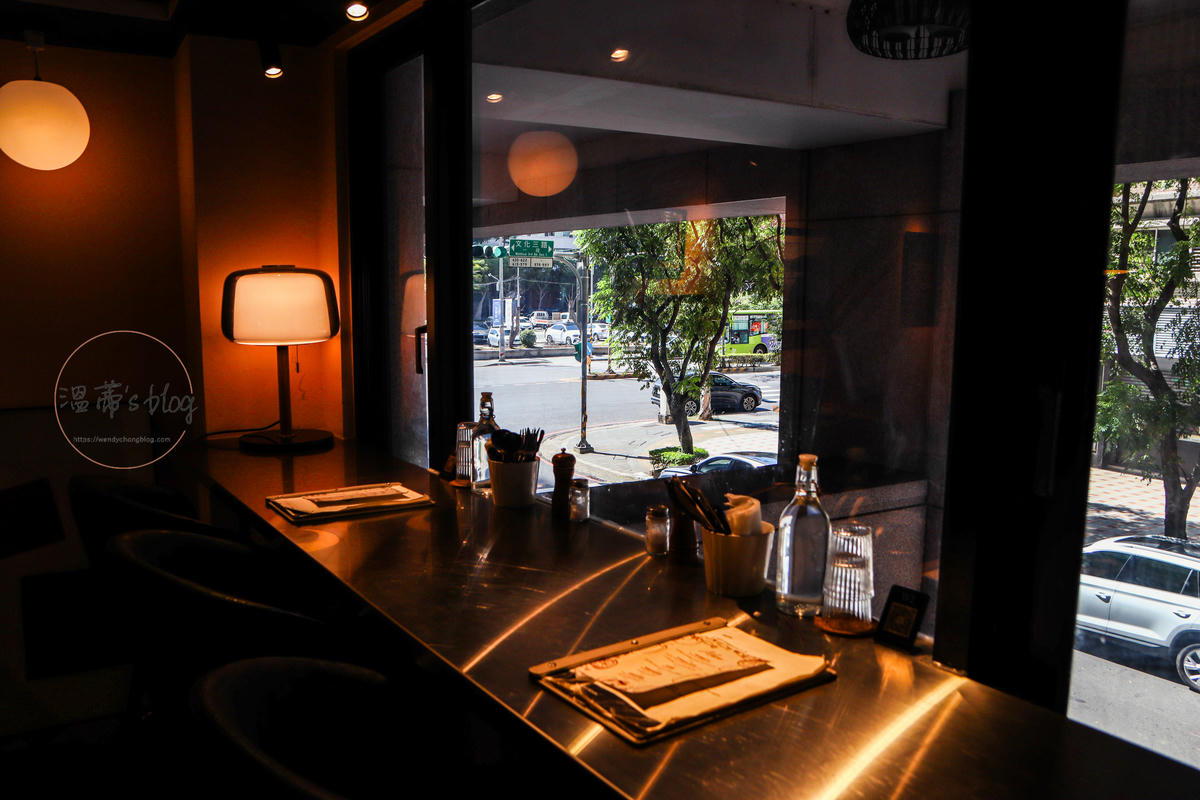 新北林口早午餐「IDK Café & Restaurant」環境質感滿分,義大利麵超好吃-附菜單 - 第6張圖 IDK Café & Restaurant 店內環境