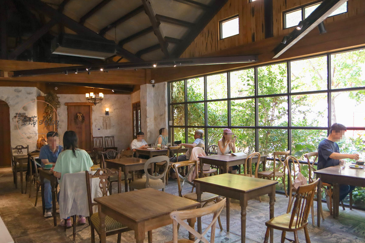 桃園咖啡廳「Jo’s Corner Cafe 」歐式花園氛圍超chill,甜點拍照都滿分!-附菜單 - 第6張圖 「Jo’s Corner Cafe 」店內環境