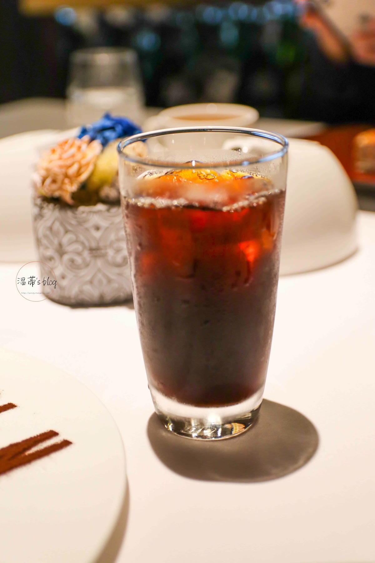 台北大直美食「N°168 牛排館 大直本館」位於維多麗雅酒店內的米其林指南推薦餐廳-附菜單 - 第30張圖 奧利奧巴斯克起司蛋糕、紅茶