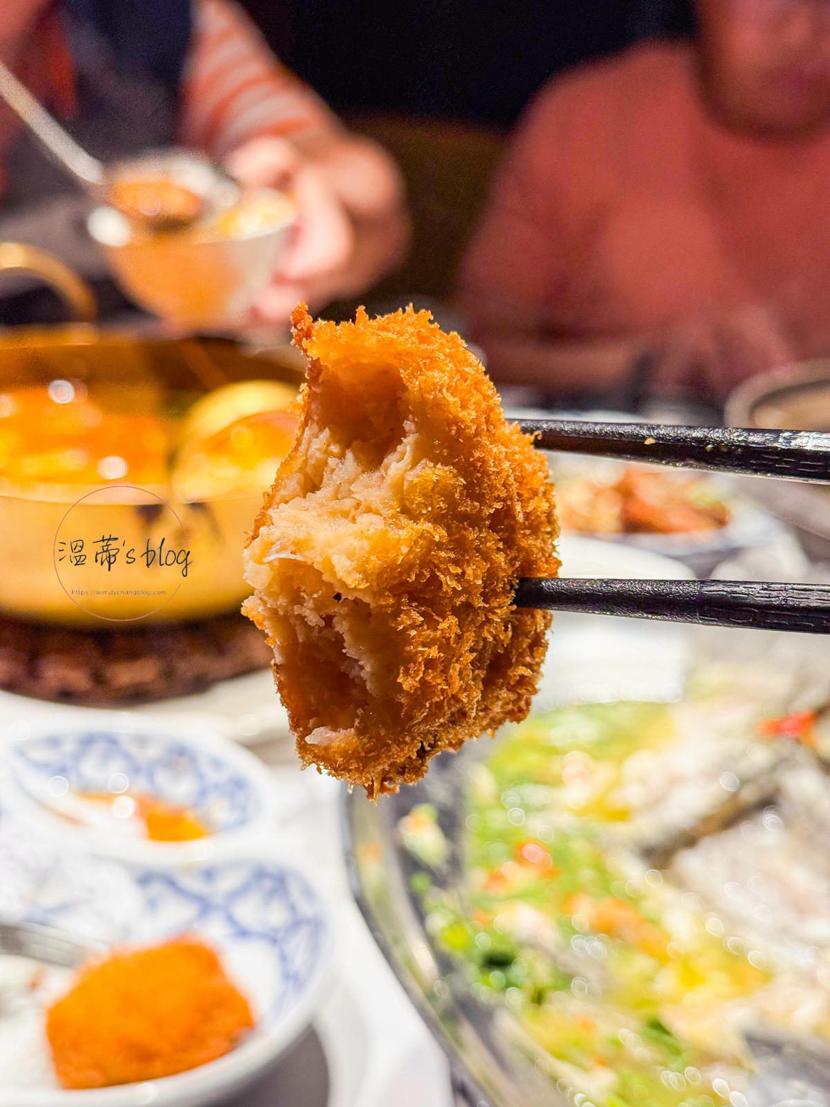 彰化福興美食「老皇家泰國古典餐廳」鹿港人氣泰式搬家了!包廂+免費停車,吃合菜更便利-附菜單 - 第14張圖 曼谷金錢蝦餅+120元