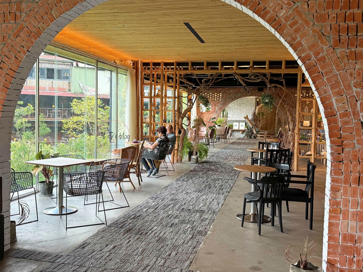 Mountain Bica Cafe 店內環境