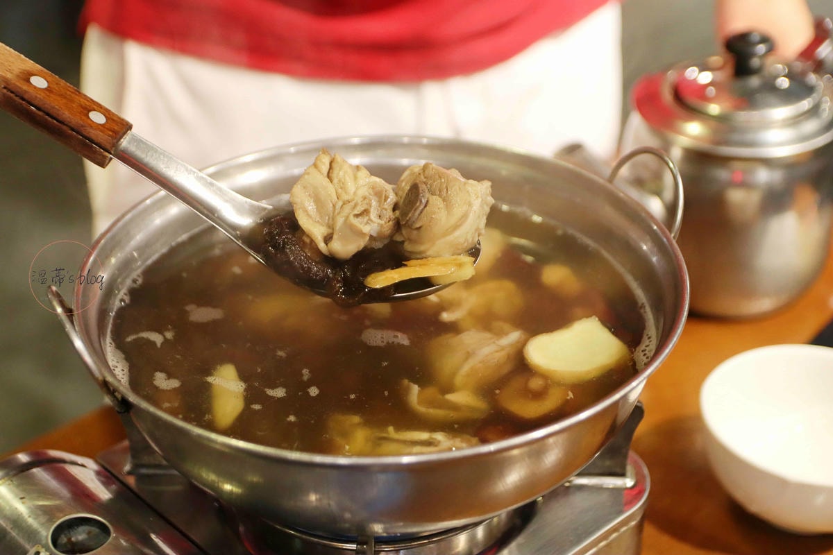 香菇雞湯(小)3350元