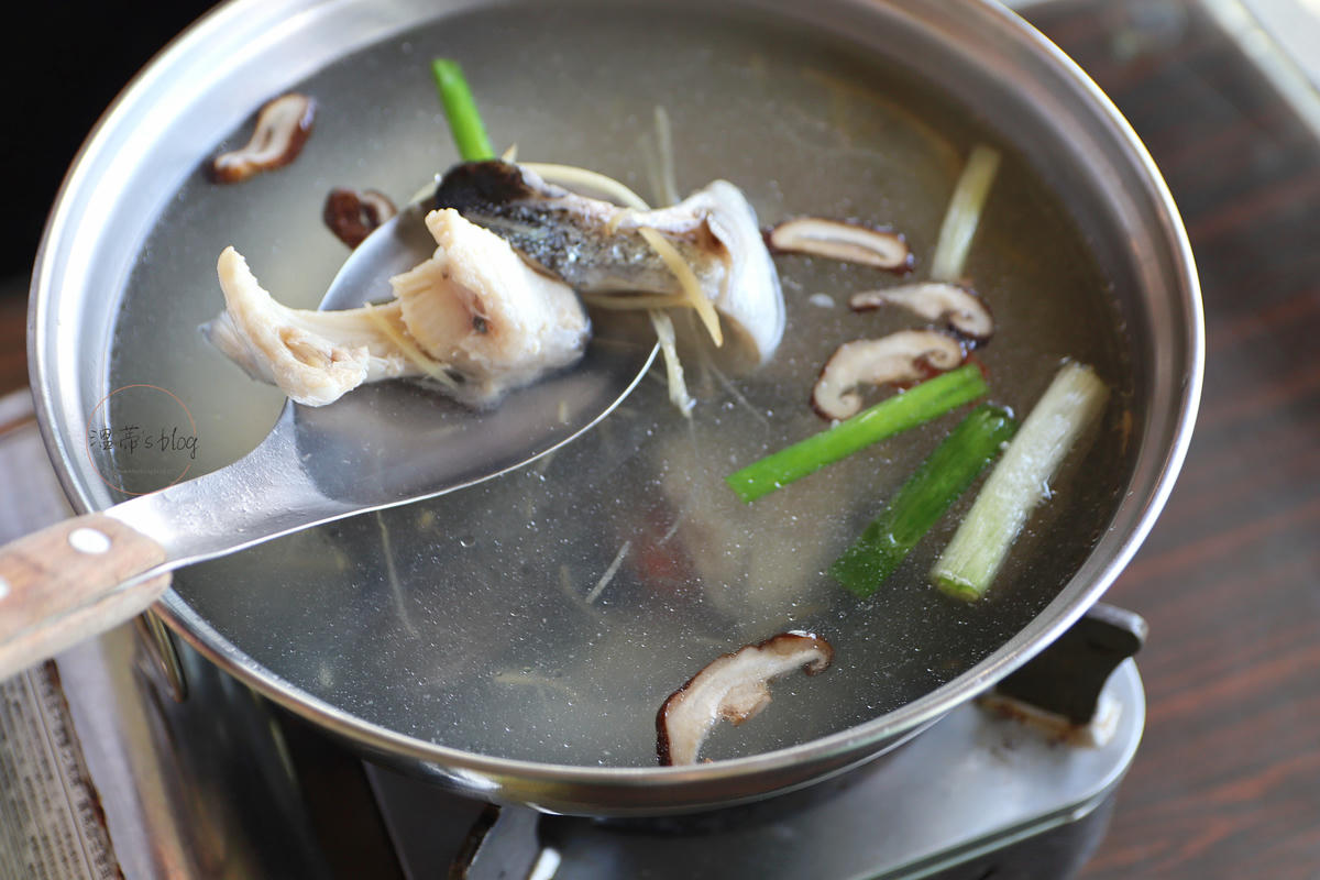 高山鱒魚兩吃650元(頭尾煮湯、中段清蒸(也可以糖醋或紅燒))