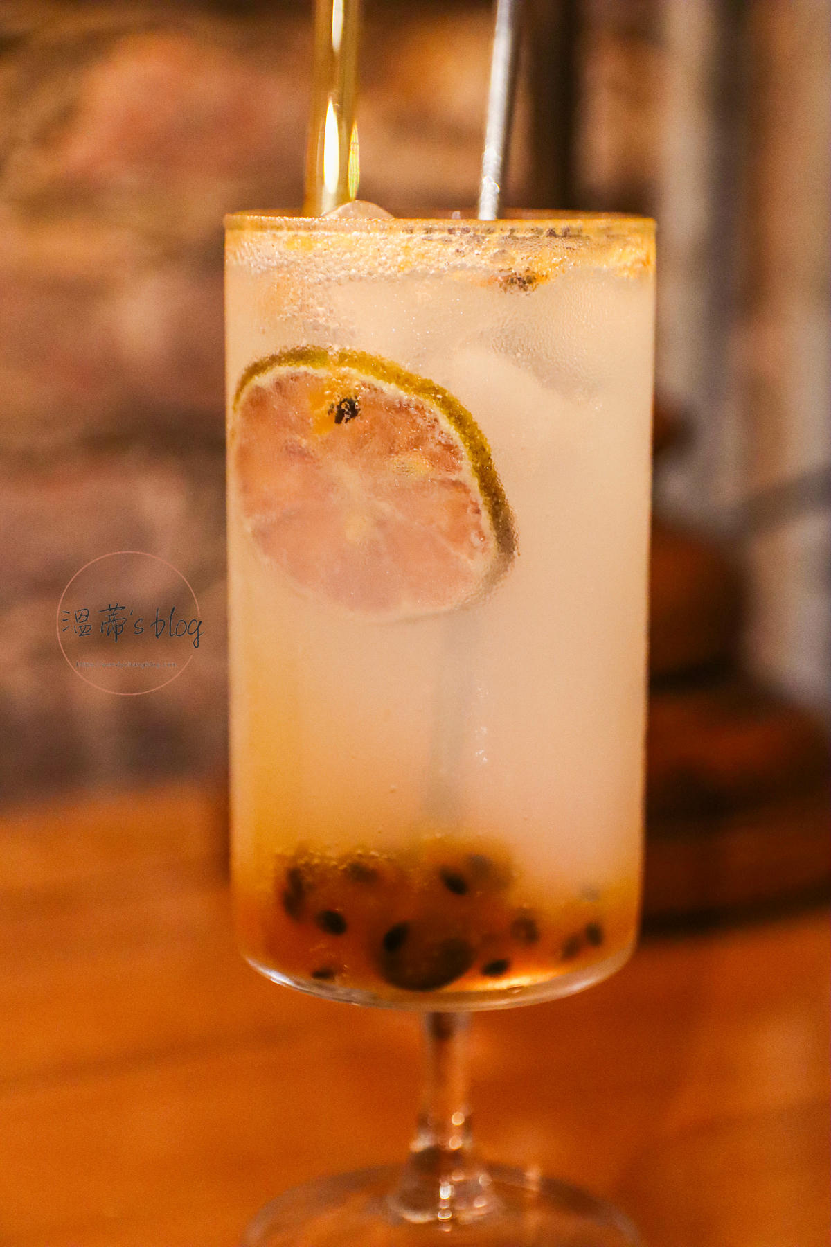 鹿港咖啡廳「金盛二三」老屋氛圍超好拍!-附菜單 - 第19張圖 百香果可爾必思氣泡160元