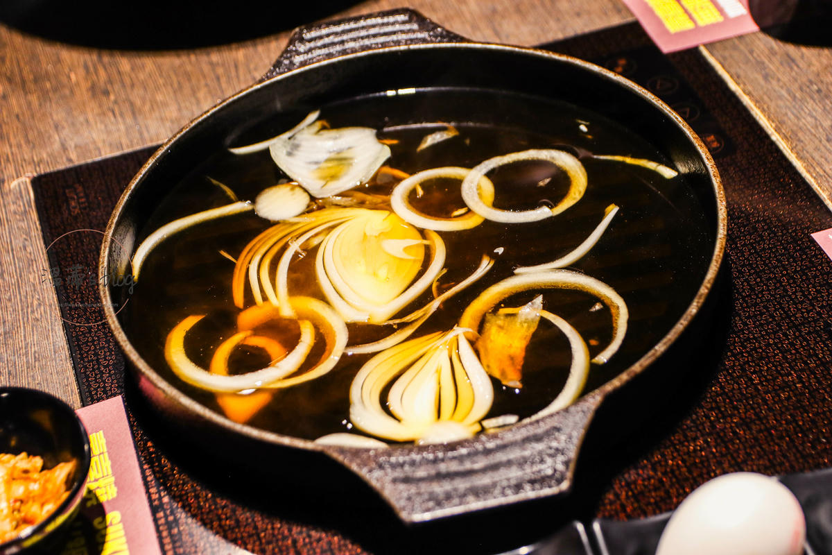 桃園美食「一番地壽喜燒」Prime牛肉+自助吧任你吃到飽-附菜單 - 第18張圖 壽喜燒