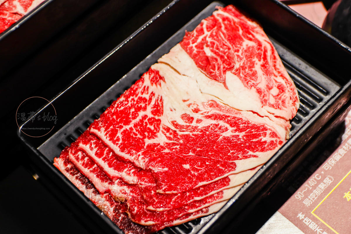桃園美食「一番地壽喜燒」Prime牛肉+自助吧任你吃到飽-附菜單 - 第24張圖 壽喜燒吃到飽肉品