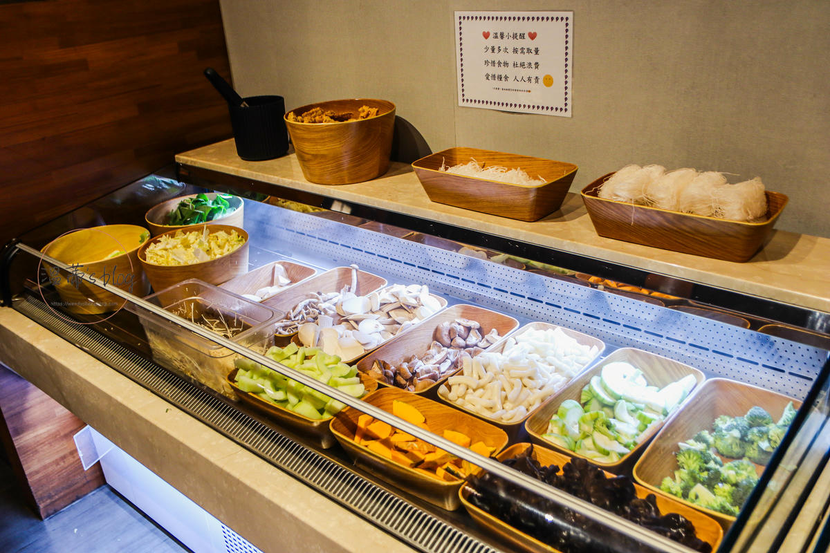 桃園美食「一番地壽喜燒」Prime牛肉+自助吧任你吃到飽-附菜單 - 第6張圖 一番地壽喜燒 自助吧