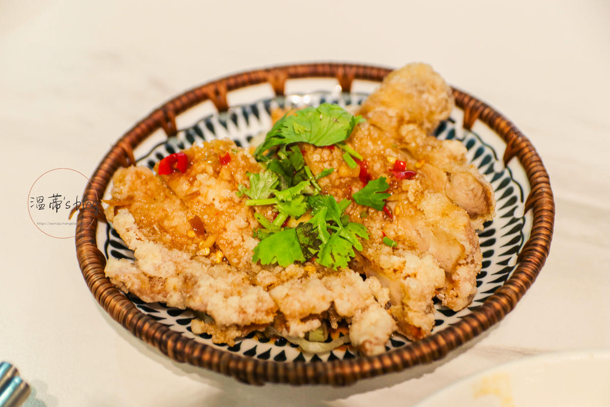桃園遠百美食「泰泰太夯」799元泰式料理吃到飽-附菜單 - 第29張圖 椒麻雞2人份