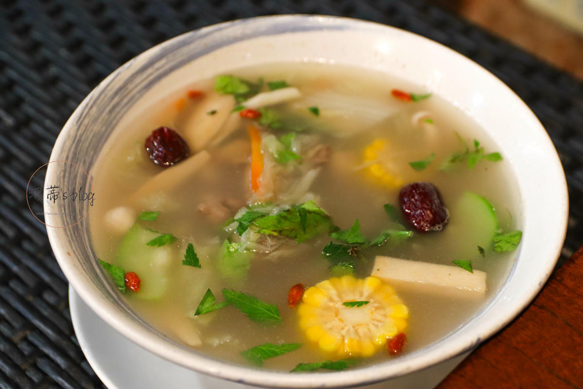 山當歸雞湯