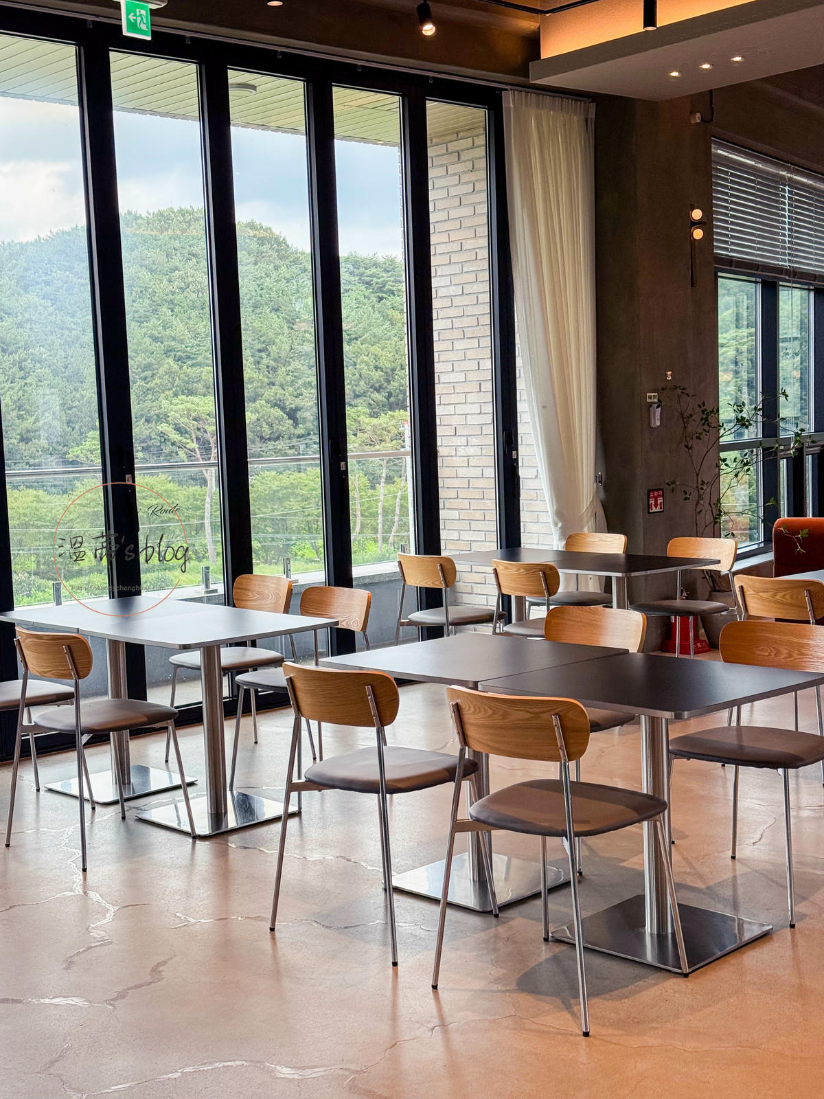 忠清南道「아미루트 Ami-Route」當地人氣網美咖啡廳 - 第5張圖 아미루트2樓座位