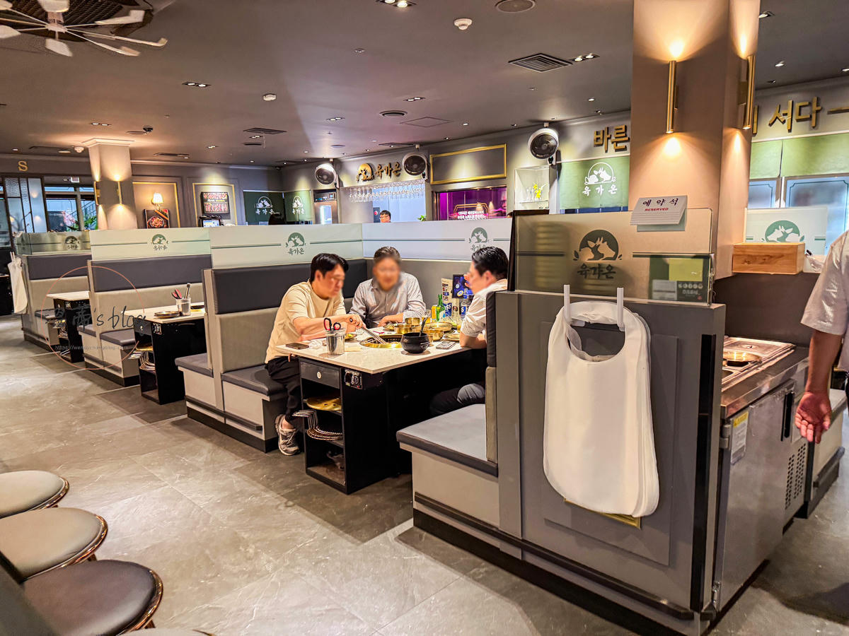 韓國汝矣島餐廳|육가온 여의도:專人代烤的高質感燒肉店 - 第2張圖 육가온 여의도店內座位
