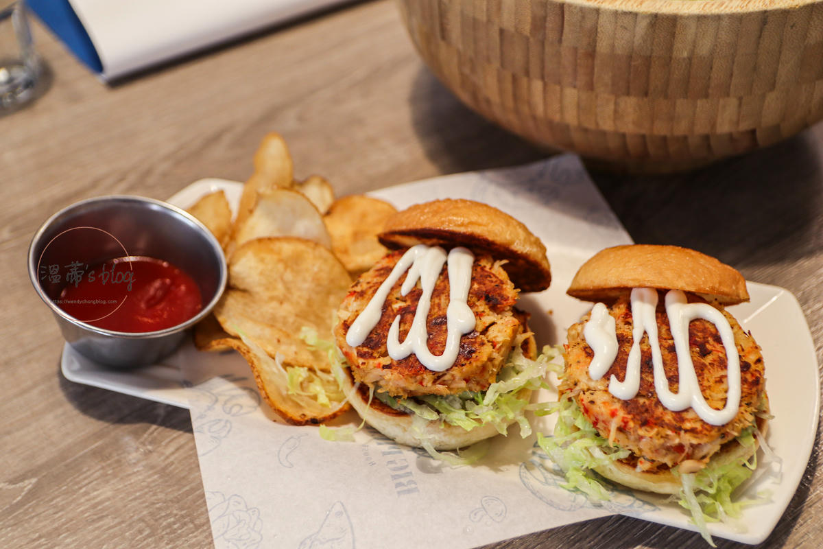 桃園華泰 outlet 聚餐推薦「Big Pier 大碼頭美式手抓海鮮餐廳」-附菜單 - 第12張圖 美味蟹堡340元