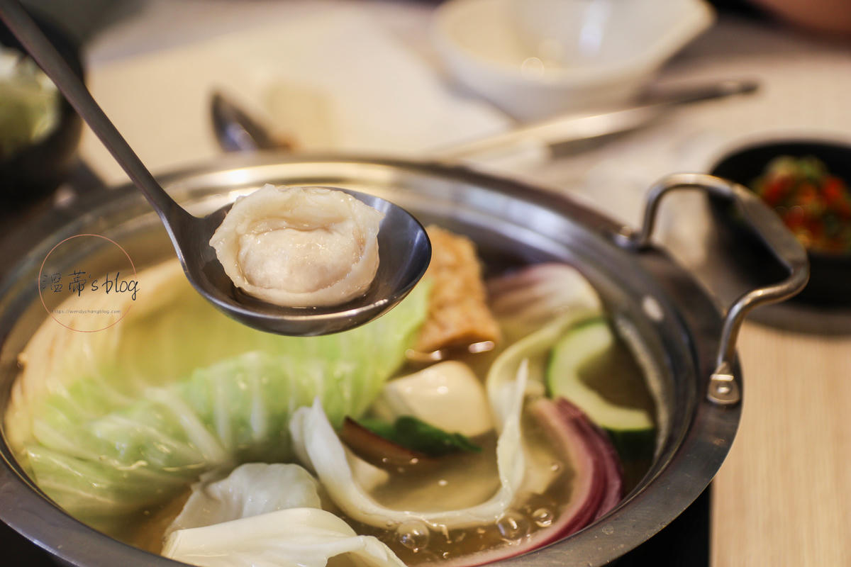 桃園藝文特區「大麻鍋物藝文店」吃火鍋也能解惑?抽籤體驗太有趣-附菜單 - 第16張圖 三記魚餃50元