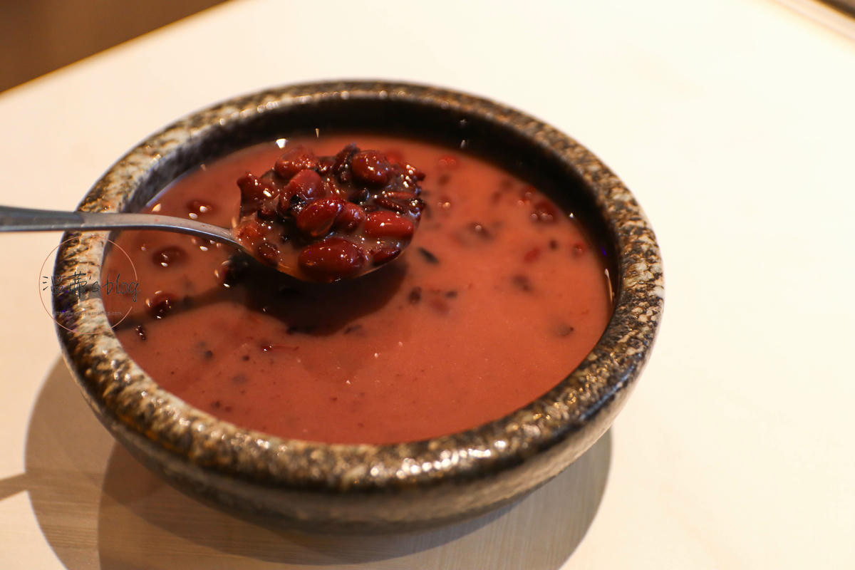 新北林口美食「很秋鍋物」質感火鍋店,爽喝大苑子冰沙-附菜單 - 第9張圖 很秋鍋物林口店 紫米紅豆吃到飽