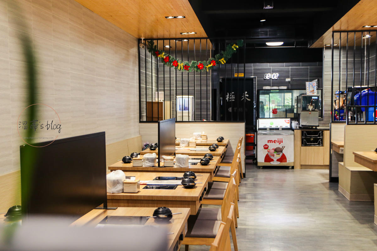 桃園藝文特區「極禾優質鍋物」海鮮七小福太強!湯底自然回甘不死鹹-附菜單 - 第2張圖 極禾優質鍋物-桃園藝文店 店內環境