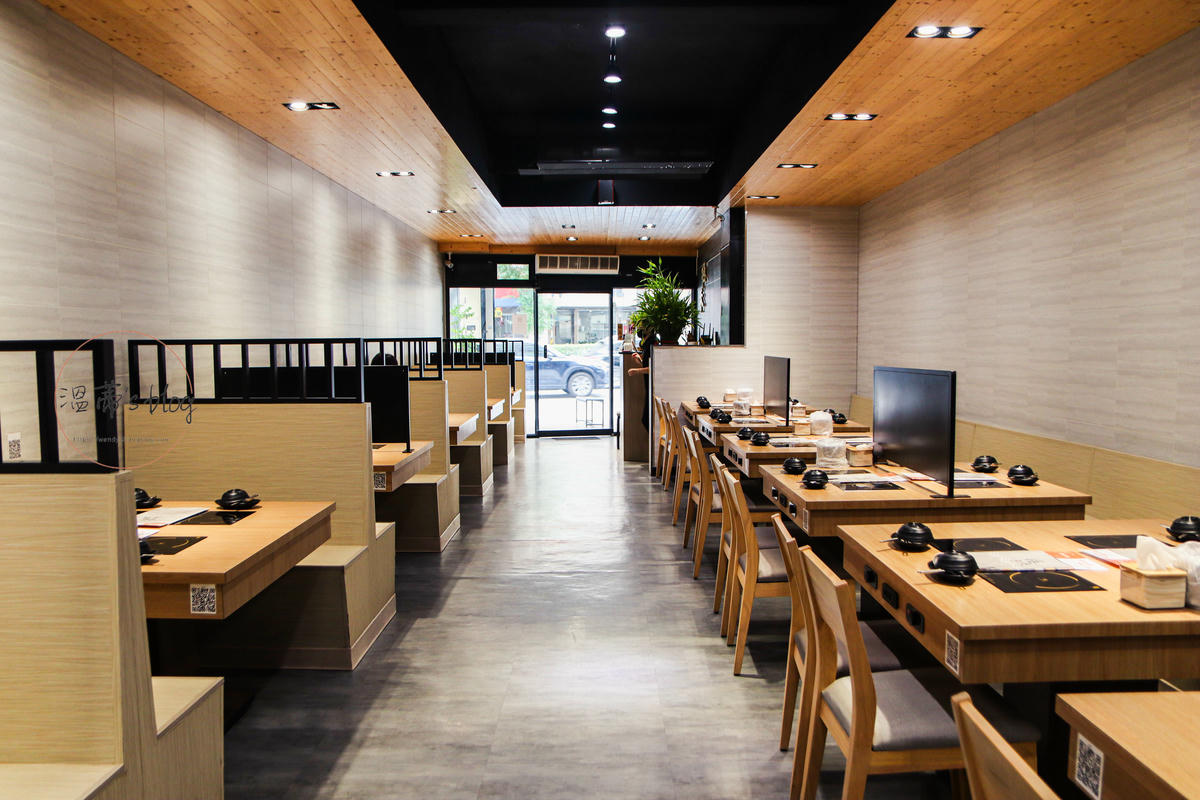 桃園藝文特區「極禾優質鍋物」海鮮七小福太強!湯底自然回甘不死鹹-附菜單 - 第3張圖 極禾用餐座位