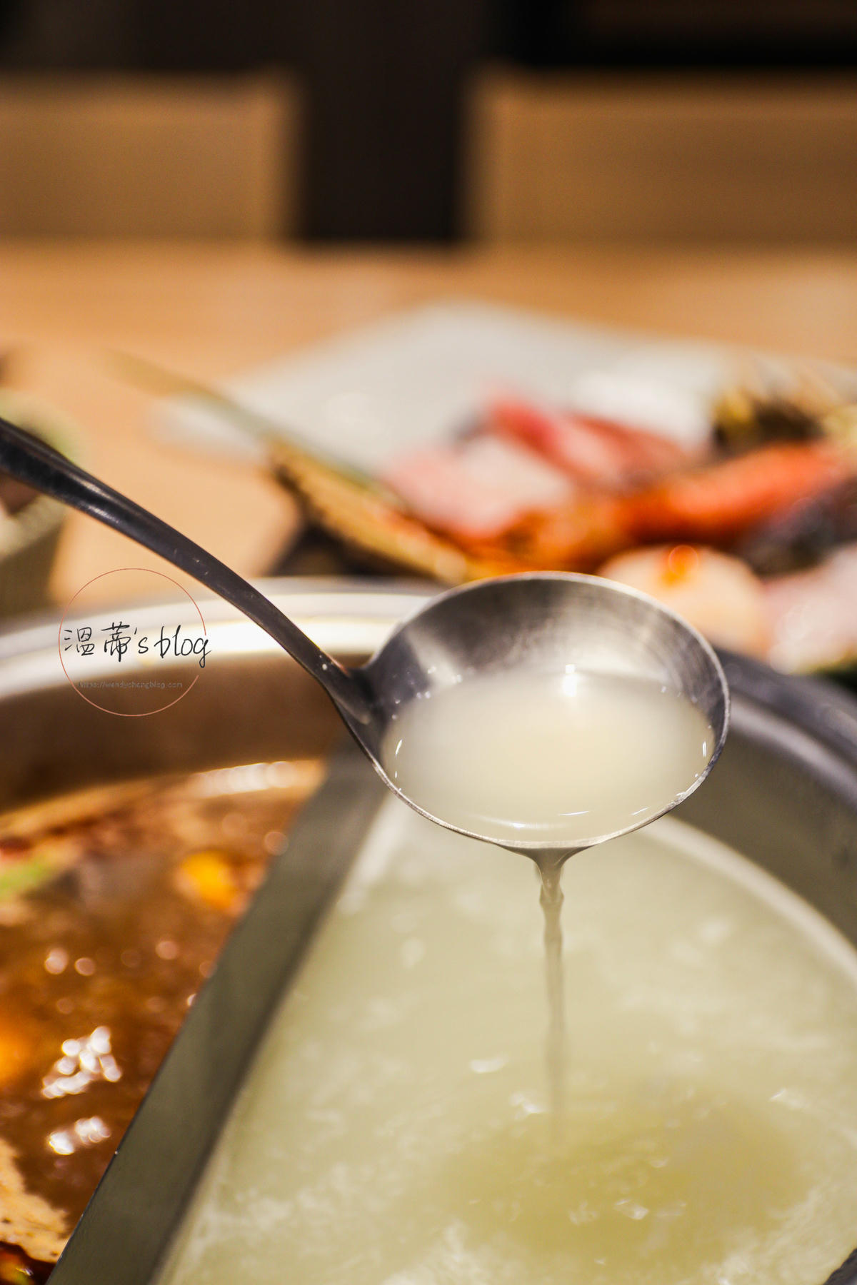 桃園藝文特區「極禾優質鍋物」海鮮七小福太強!湯底自然回甘不死鹹-附菜單 - 第21張圖 大骨蔬果