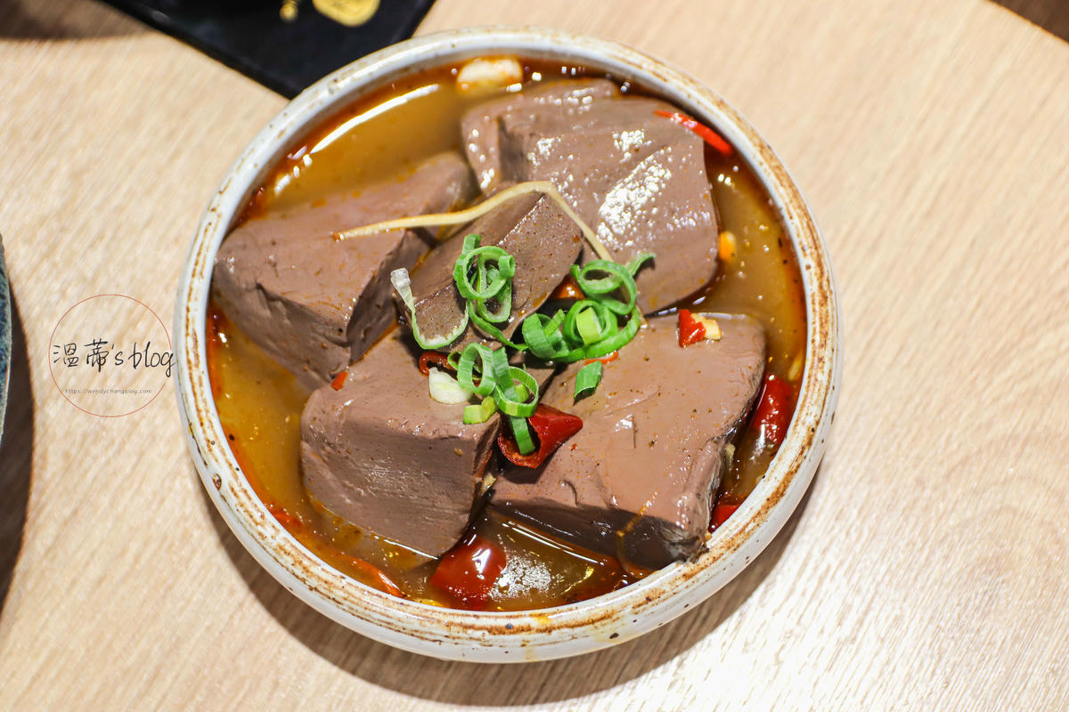 桃園藝文特區「極禾優質鍋物」海鮮七小福太強!湯底自然回甘不死鹹-附菜單 - 第37張圖 點數兌換-麻辣鴨血