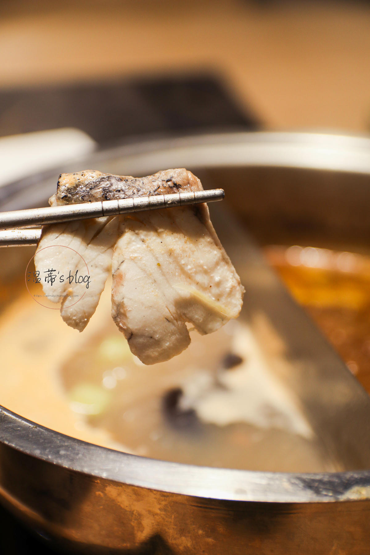 桃園藝文特區「極禾優質鍋物」海鮮七小福太強!湯底自然回甘不死鹹-附菜單 - 第33張圖 魚片