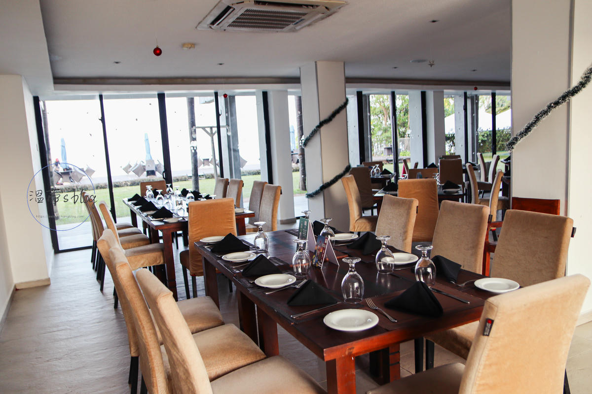 斯里蘭卡住宿|阿瑪基阿利亞飯店(Amagi Aria)漂亮的潟湖景飯店 - 第16張圖 阿瑪基阿利亞飯店 早餐座位區