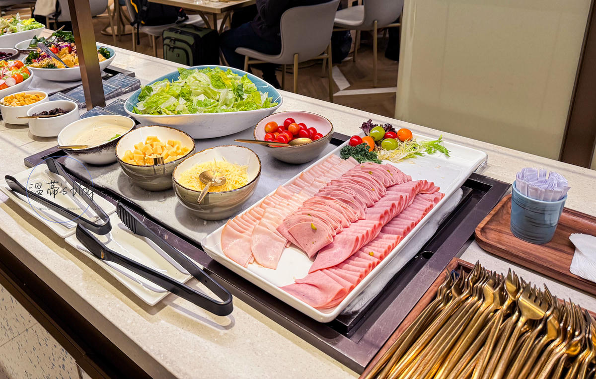 KYRA Lounge自助吧火腿