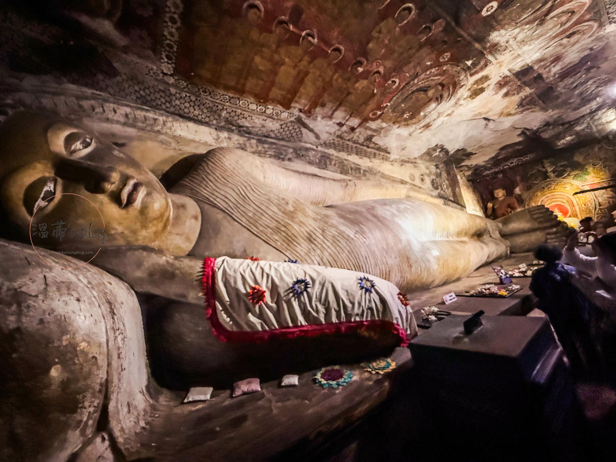 斯里蘭卡景點|丹布拉石窟寺:走進兩千年歷史的黃金洞穴 - 第4張圖 丹布拉石窟寺Dambulla Cave Temple