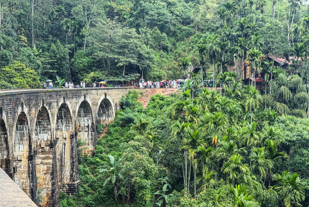 斯里蘭卡景點|九拱橋 Nine Arches Bridge隱身於高山的「天空之橋」 - 第10張圖 九拱橋