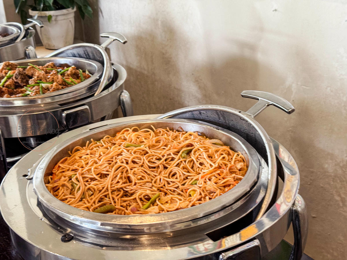 斯里蘭卡康堤餐廳|Nishantha’s Restaurant體驗當地料理與山城景觀 - 第11張圖 自助餐