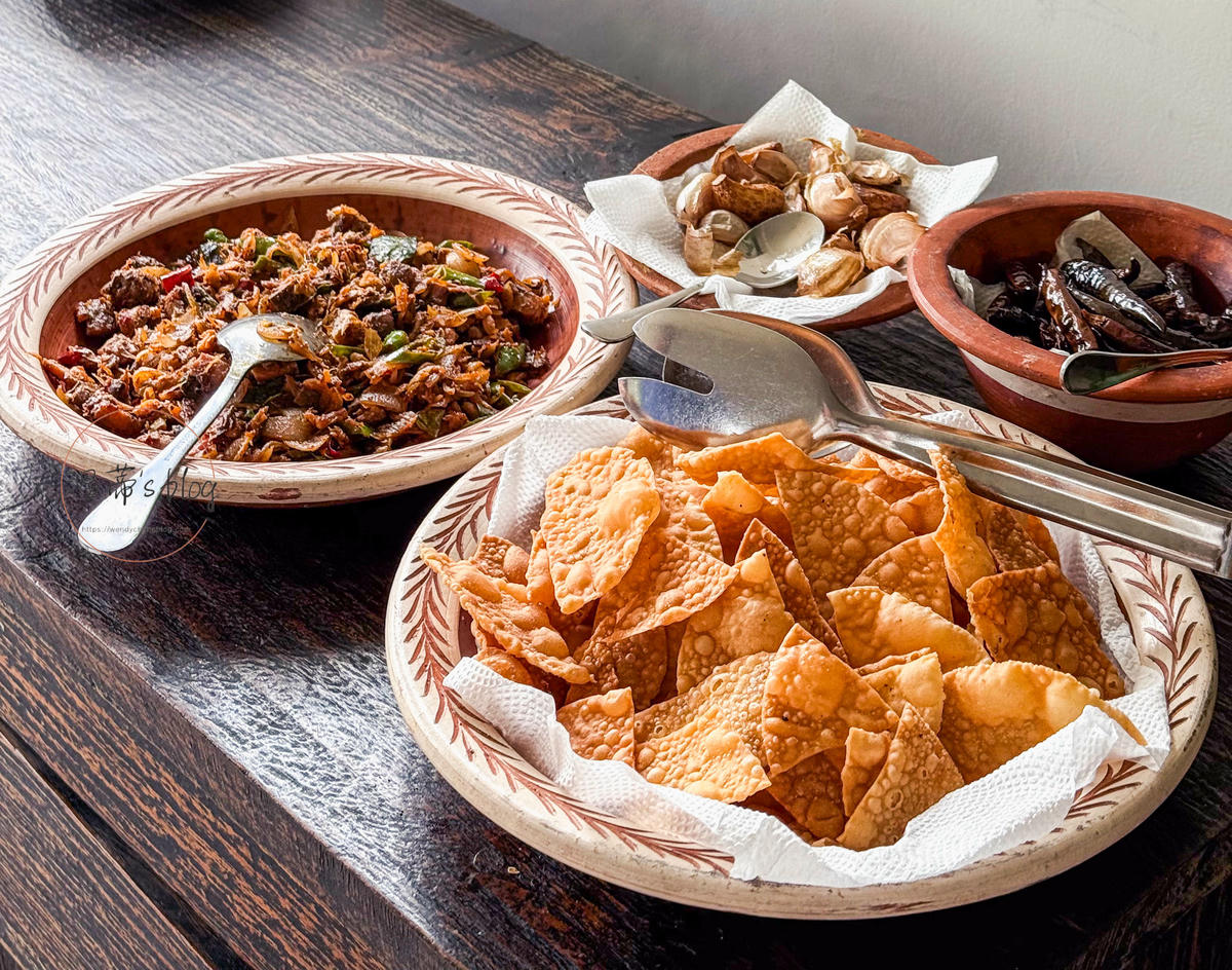 斯里蘭卡康堤餐廳|Nishantha’s Restaurant體驗當地料理與山城景觀 - 第5張圖 自助餐